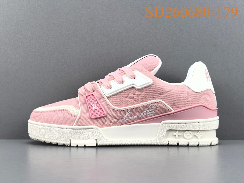 LV Trainer Sneaker 107