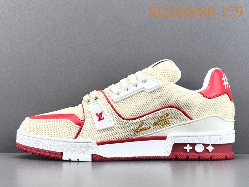 LV Trainer Sneaker 110