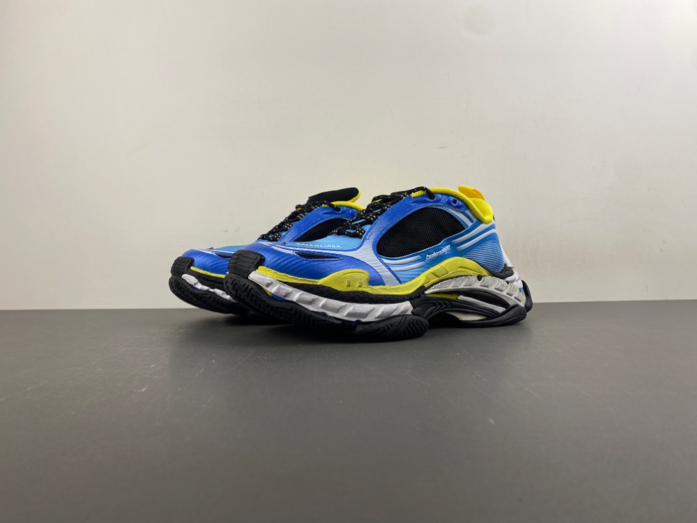 Balenciaga Triple S2 Sneaker 02