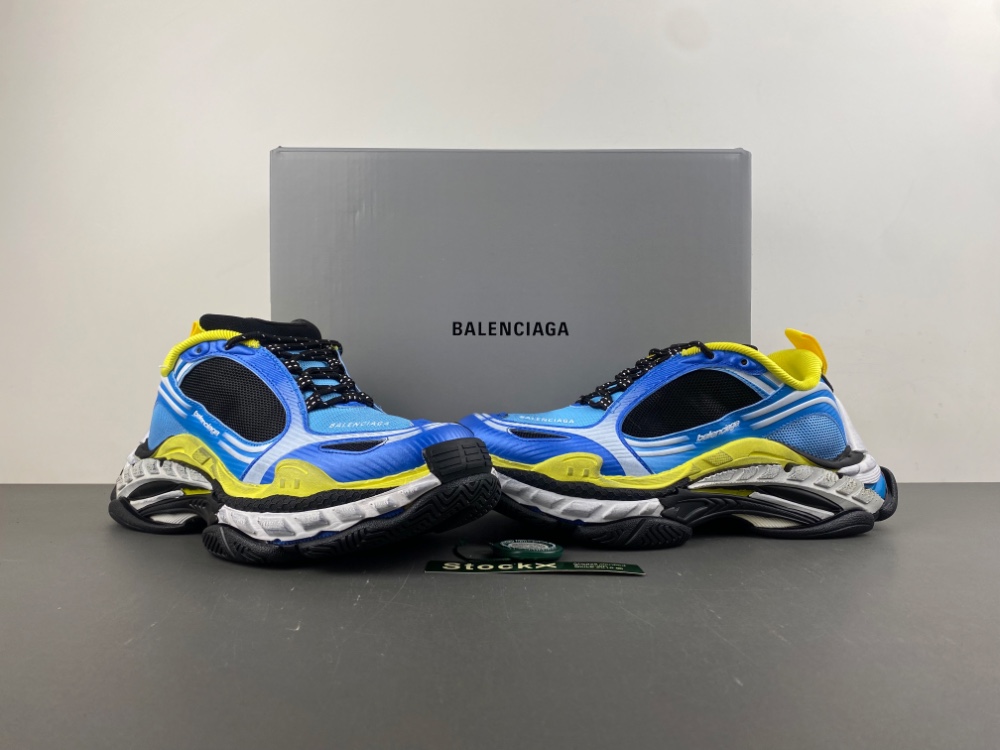 Balenciaga Triple S2 Sneaker 02
