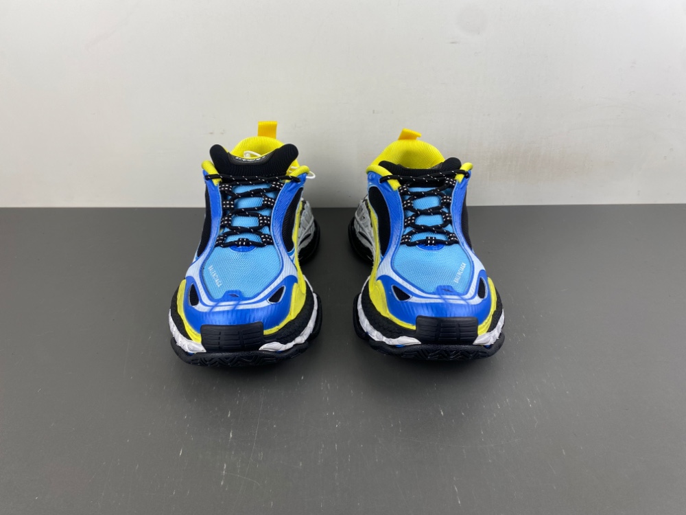 Balenciaga Triple S2 Sneaker 02
