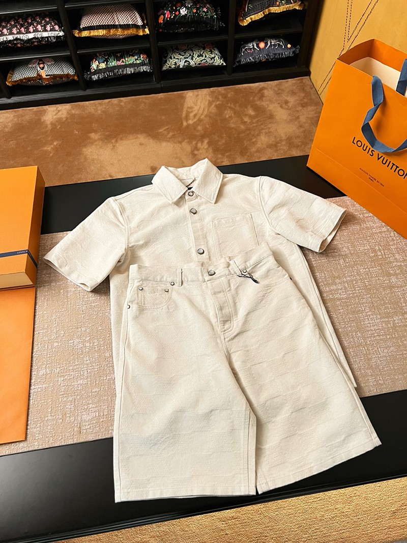 LV Shorts 086