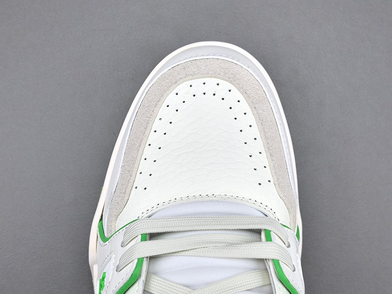 LV Trainer Sneaker 111