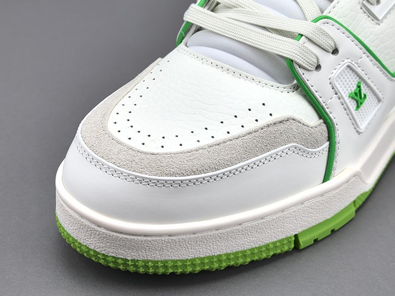 LV Trainer Sneaker 111