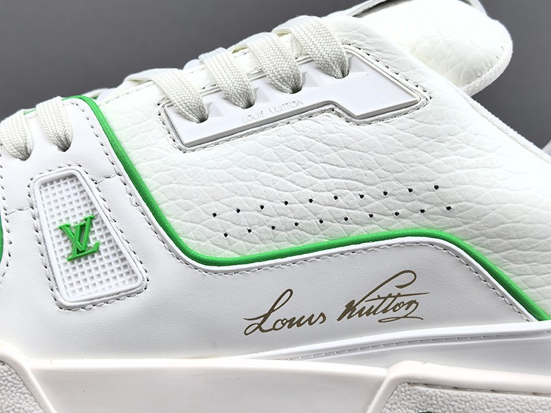 LV Trainer Sneaker 111