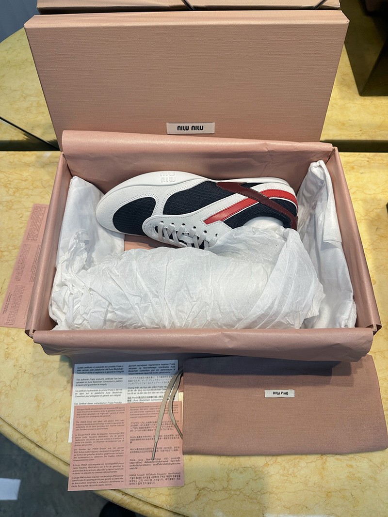 MiuMiu Wmns Shoe 010