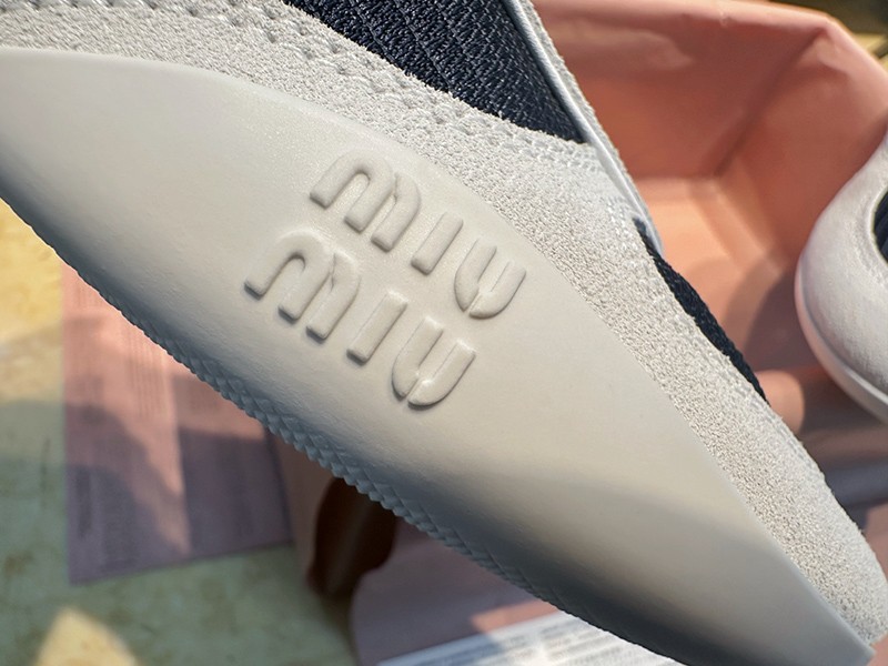 MiuMiu Wmns Shoe 010