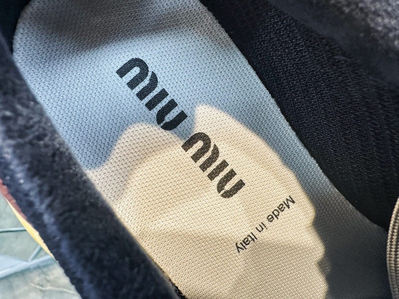 MiuMiu Wmns Shoe 010