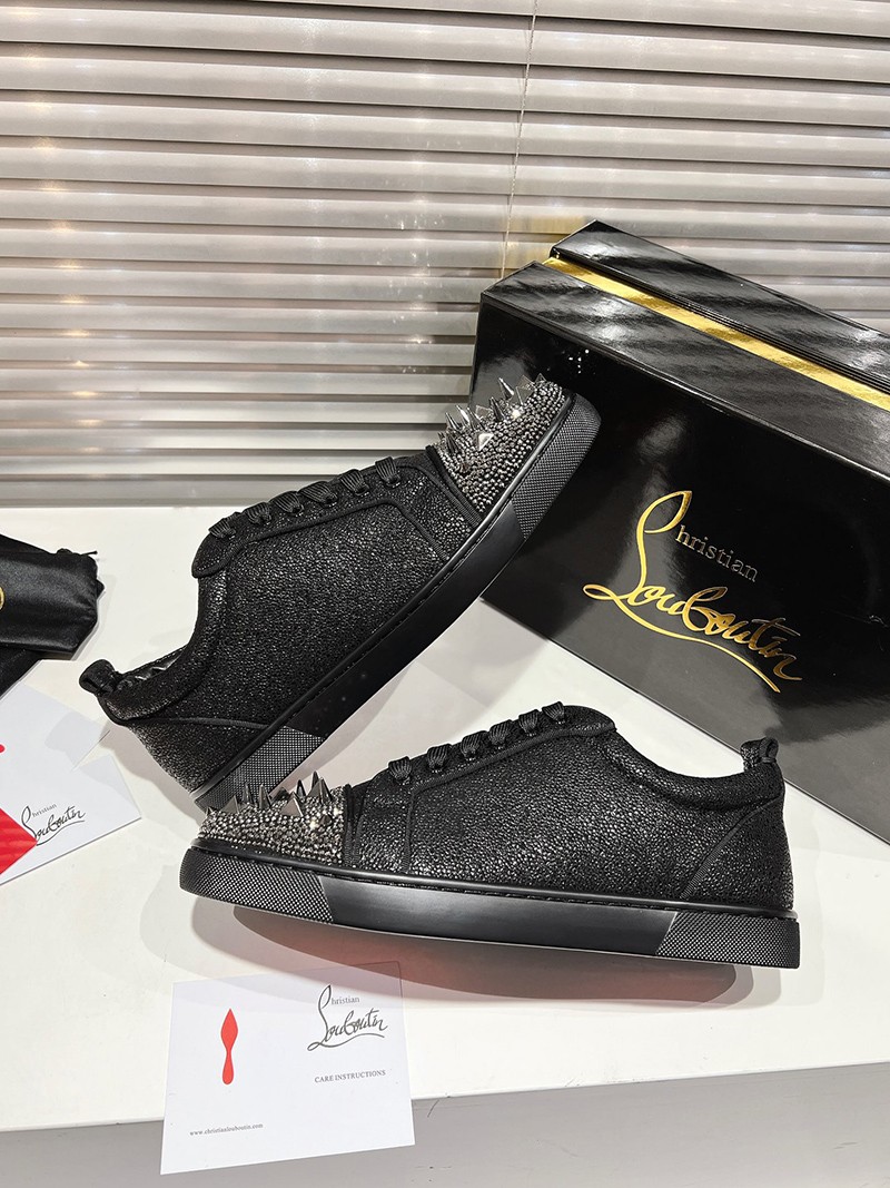 Christmas Louboutin Shoe 007