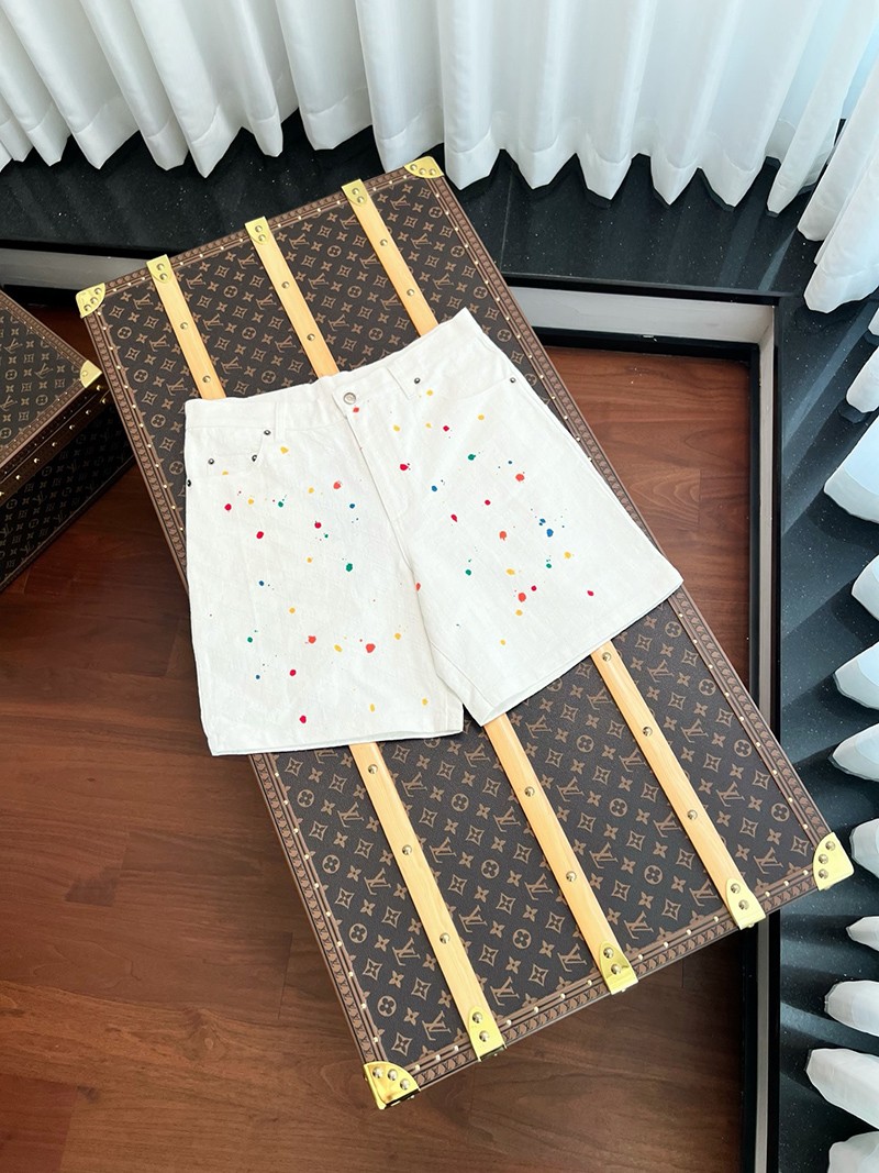 Gucci Shorts 010