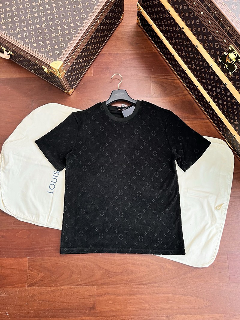 LV T-shirt 093