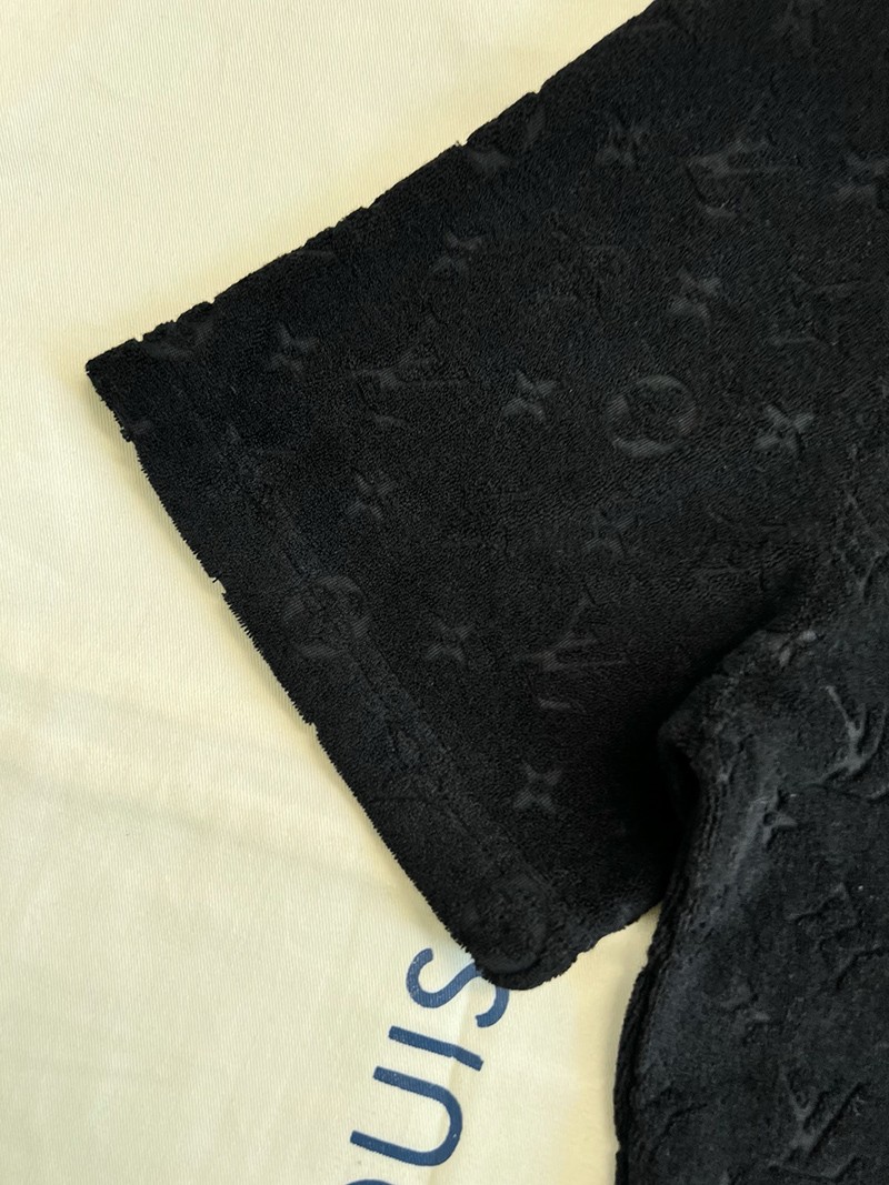 LV T-shirt 093