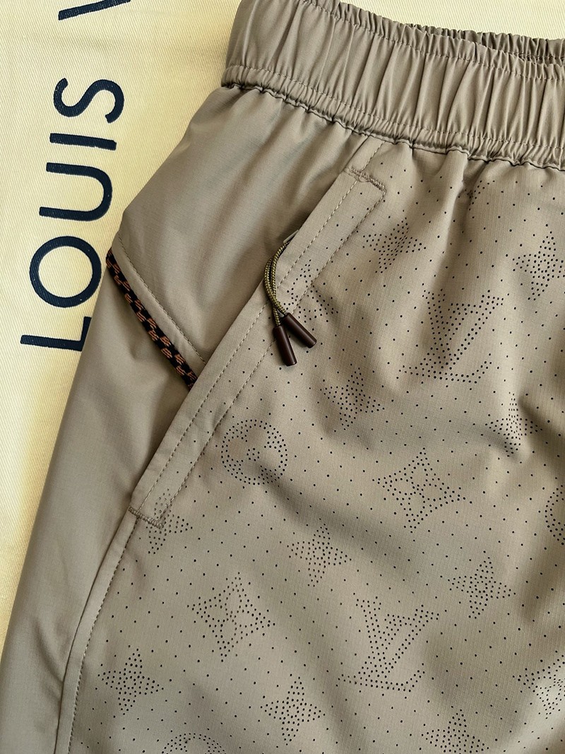 LV Shorts 090