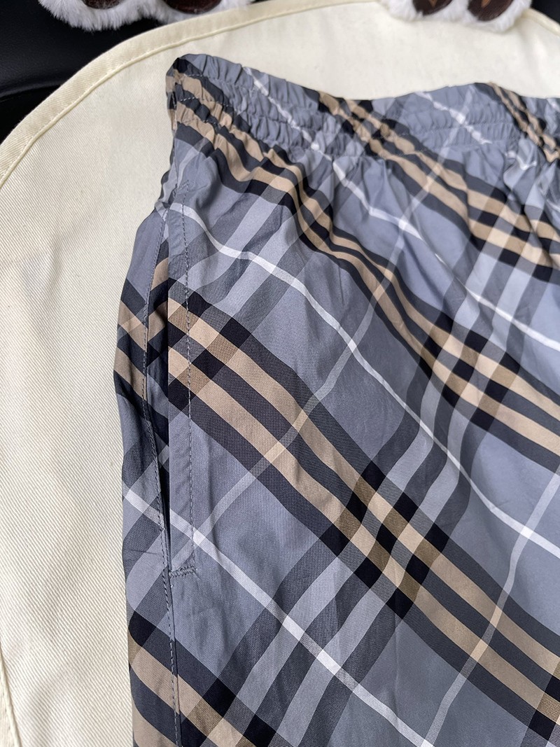 Burberry Shorts 021