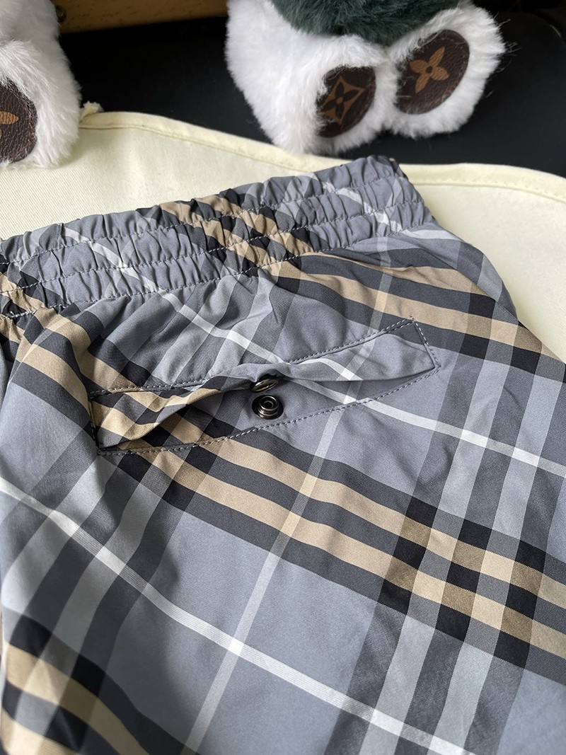 Burberry Shorts 021