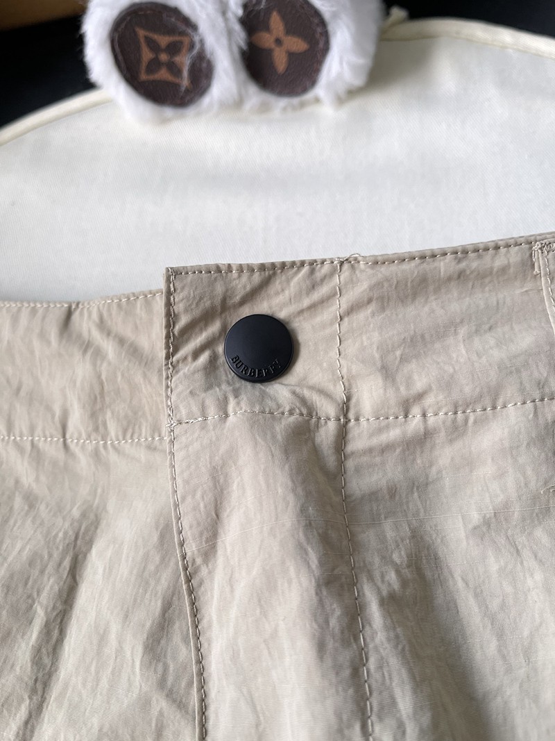 Burberry Shorts 020