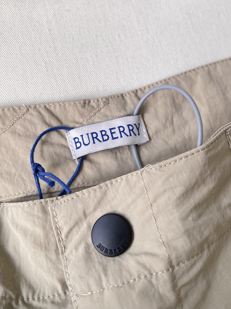 Burberry Shorts 020