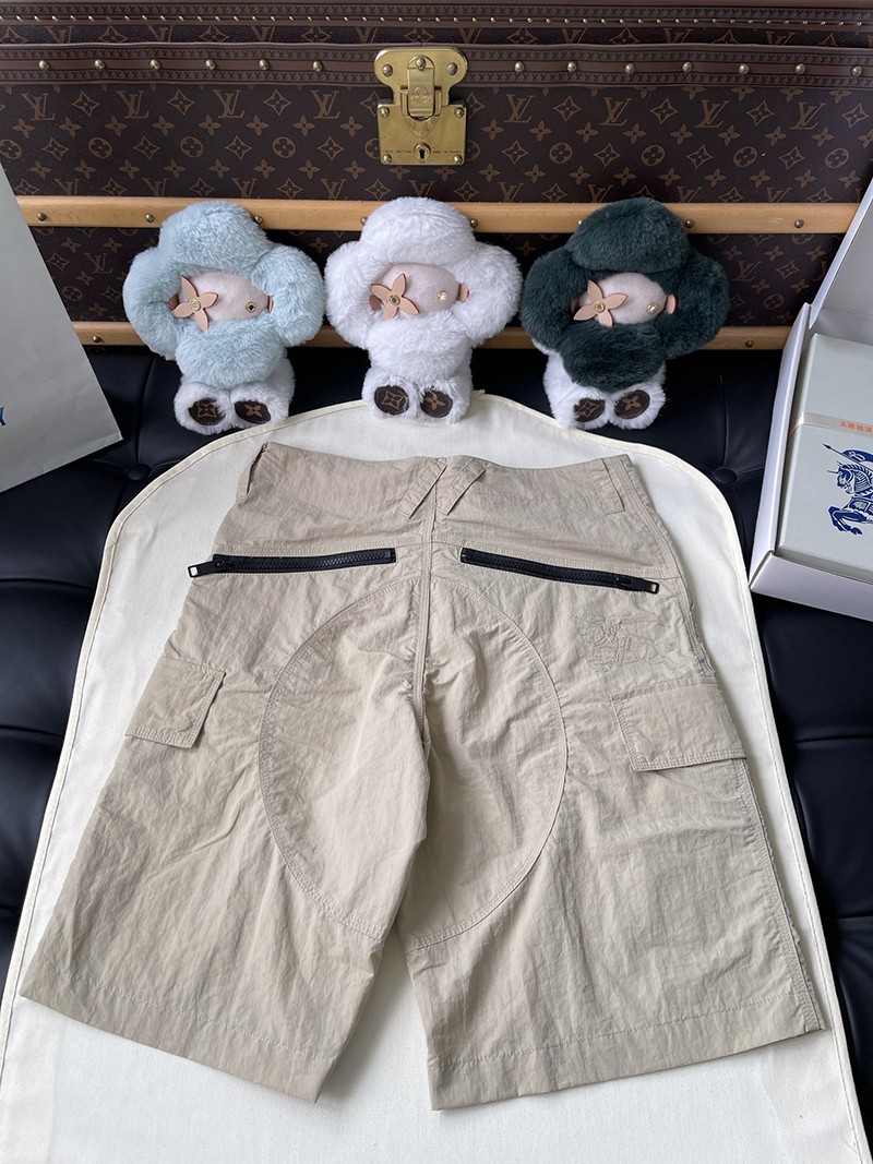 Burberry Shorts 020