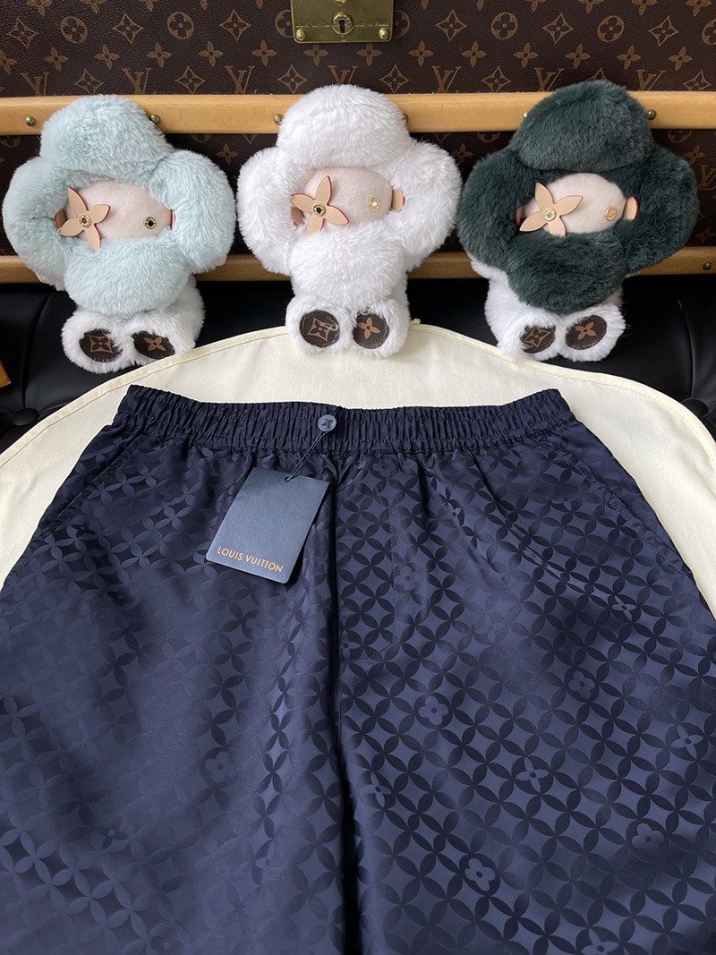 LV Shorts 094