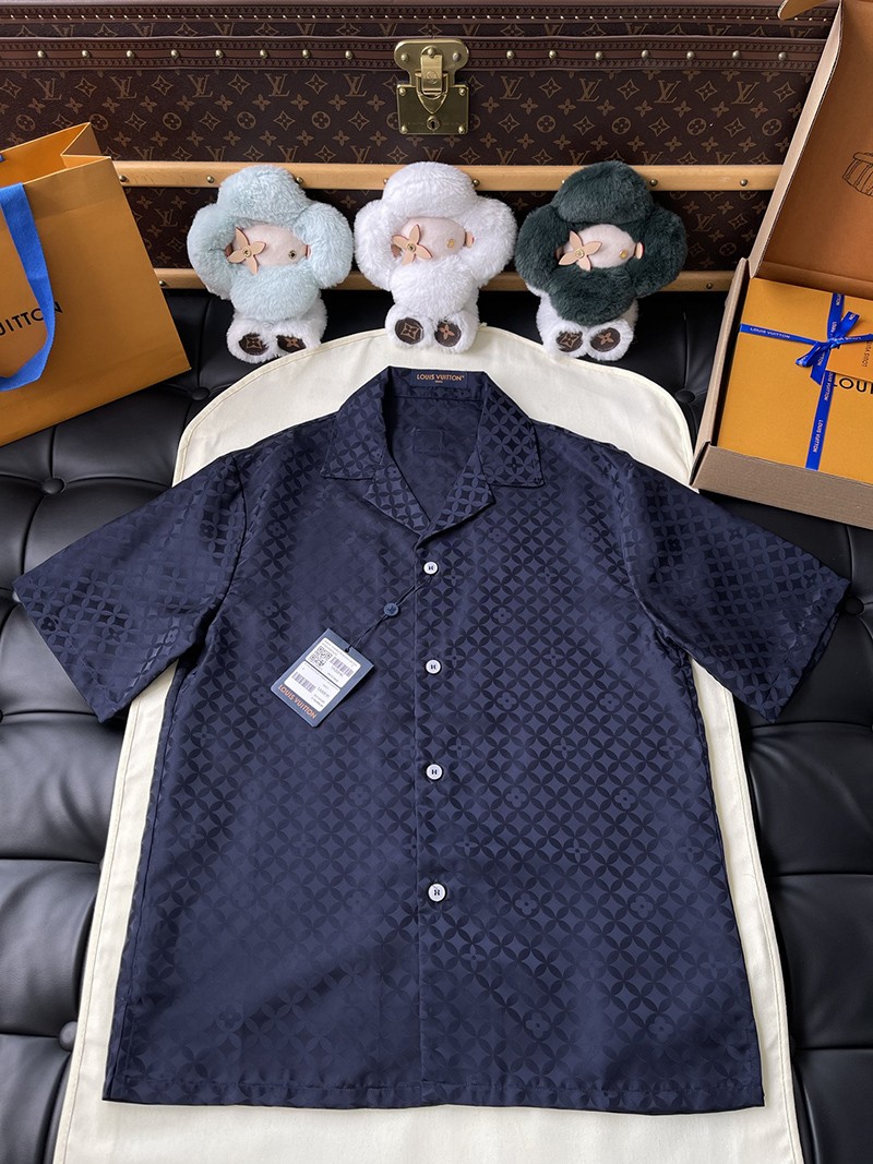 LV T-shirt 095