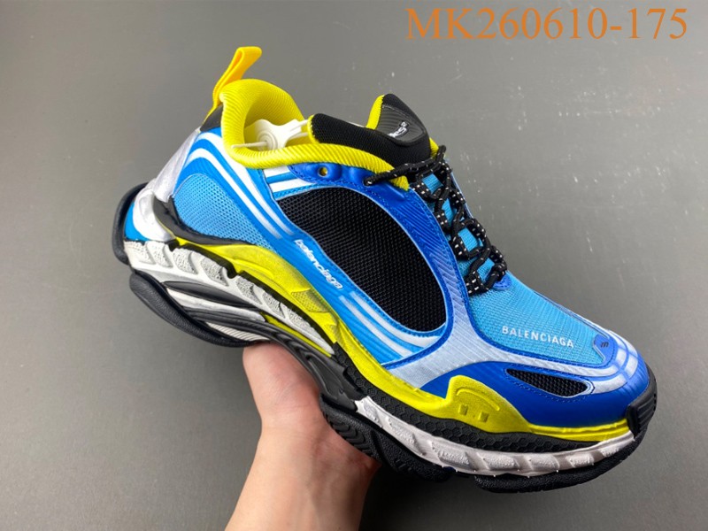 Balenciaga Triple S2 Sneaker 02