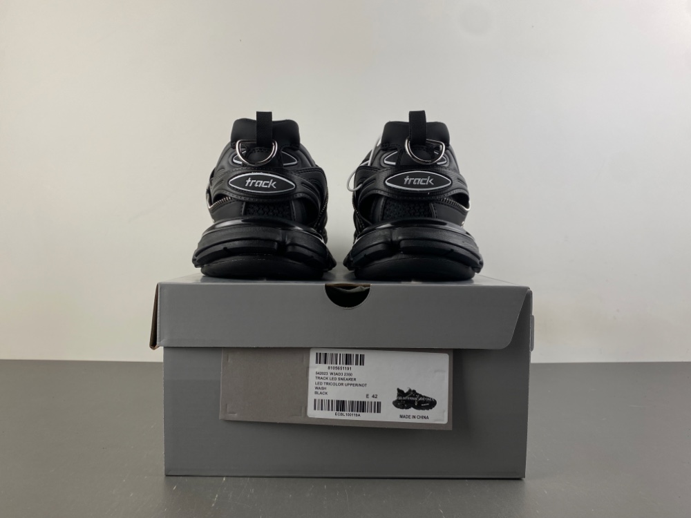 Balenciaga 3.0 Sneaker 017