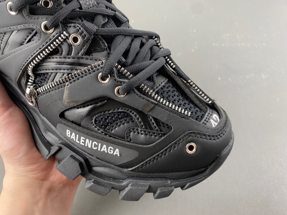 Balenciaga 3.0 Sneaker 017