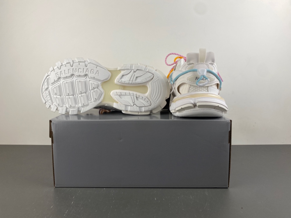 Balenciaga 3.0 Sneaker 018