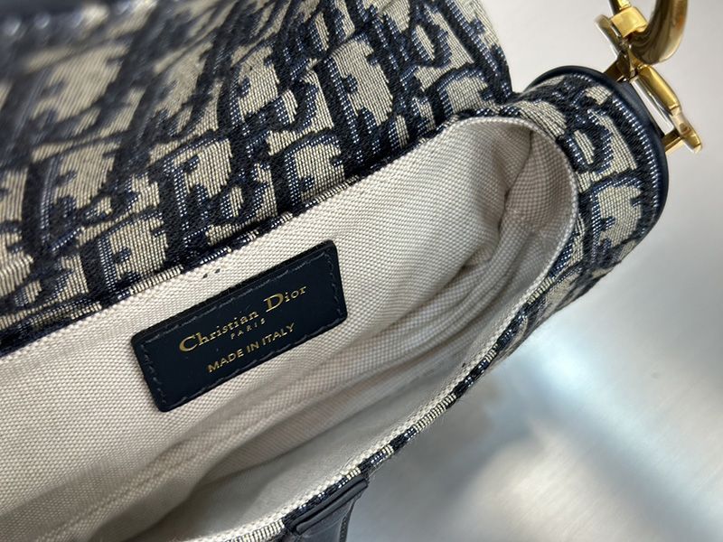 Dior Saddle Handbag Small 010
