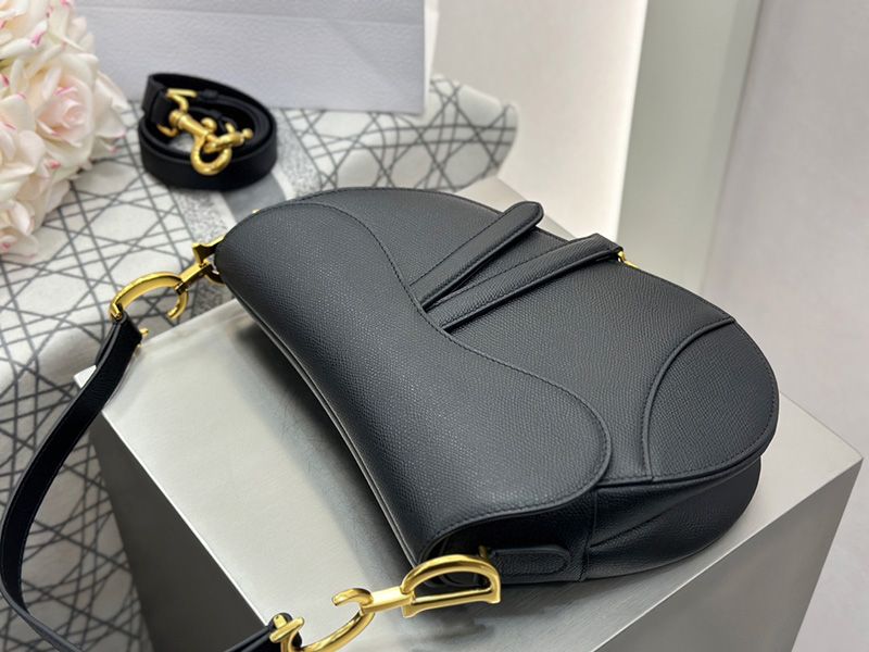 Dior Saddle Handbag Medium 012