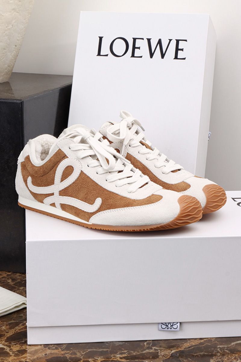 Loewe Ballet Runner Wmns Shoe 007
