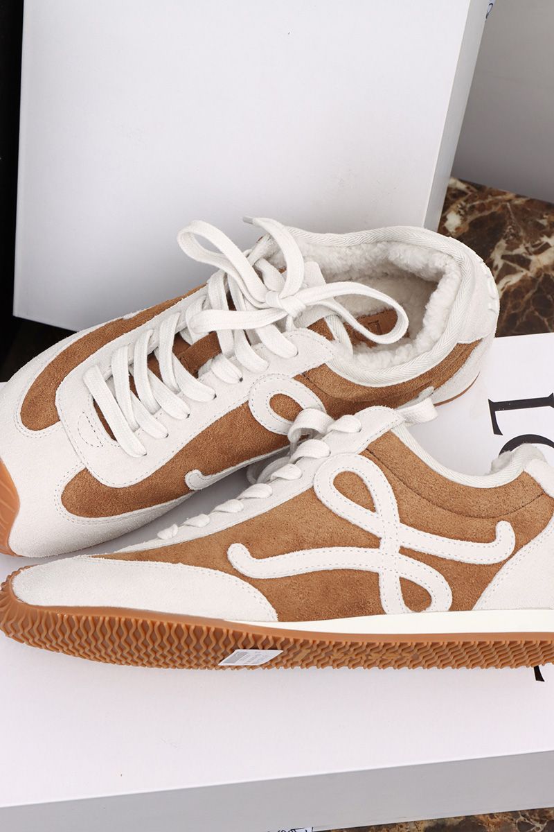 Loewe Ballet Runner Wmns Shoe 007