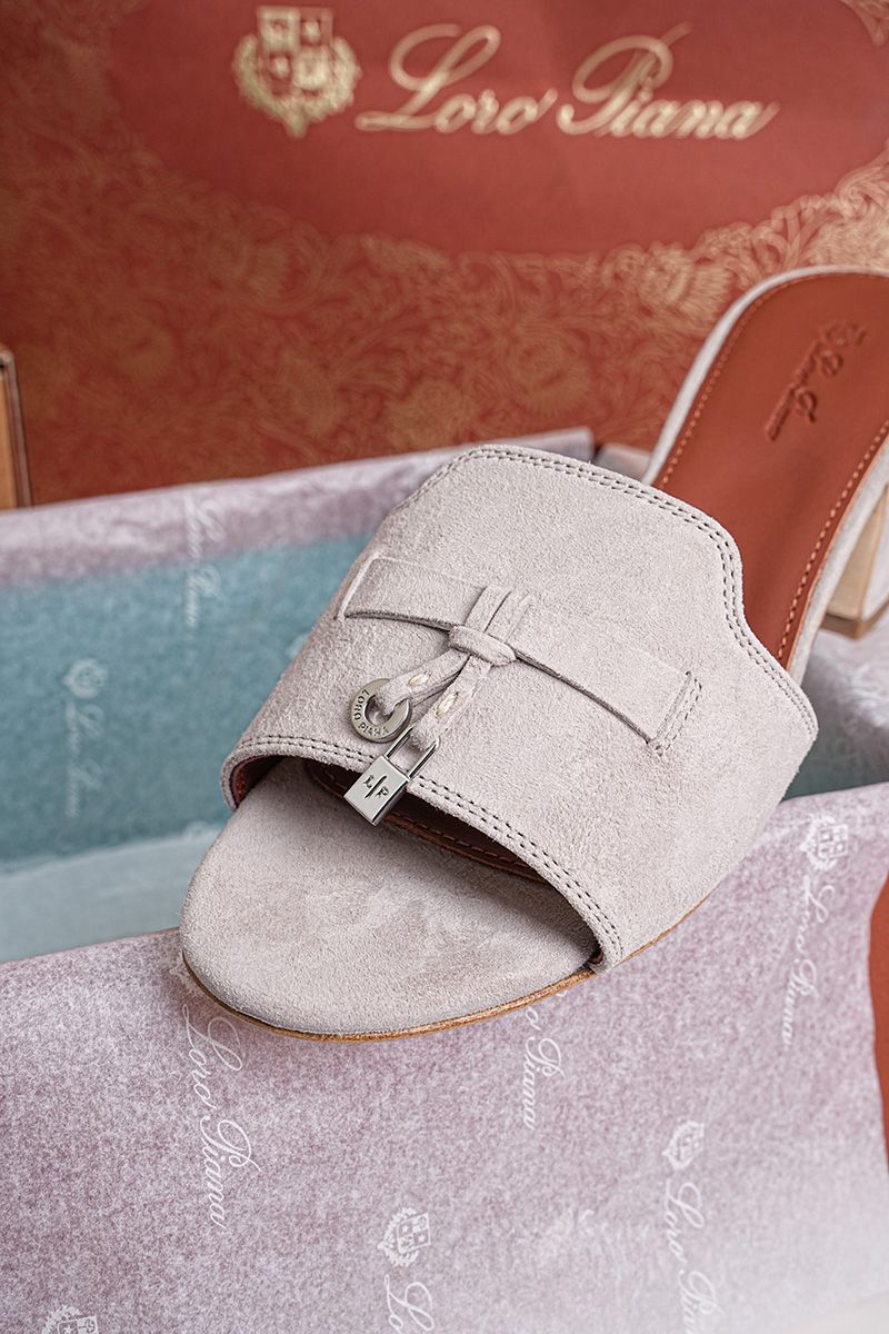 Loro Piana Summer Charms Wmns Sandal 008