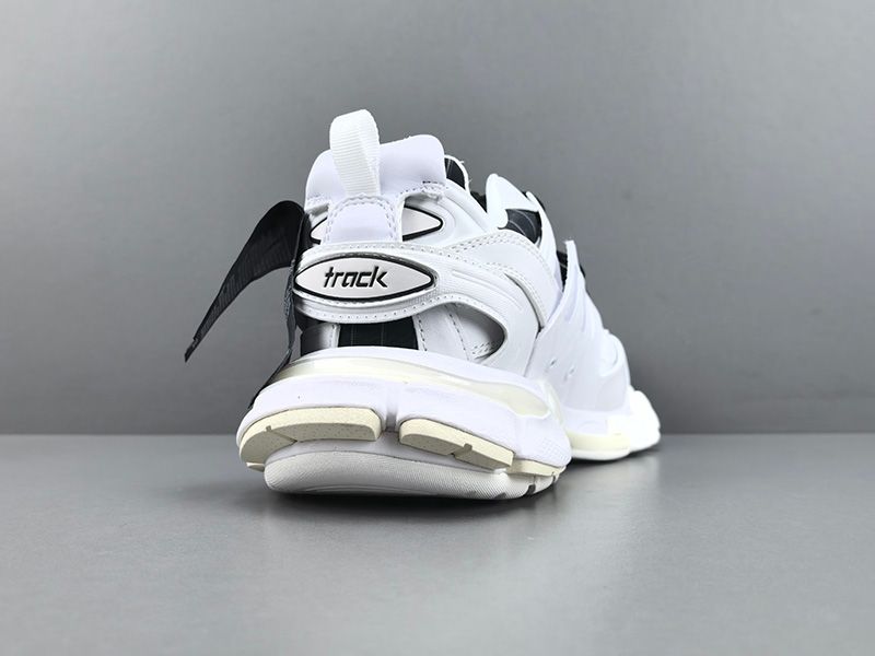 Balenciaga 3.0 Sneaker 020