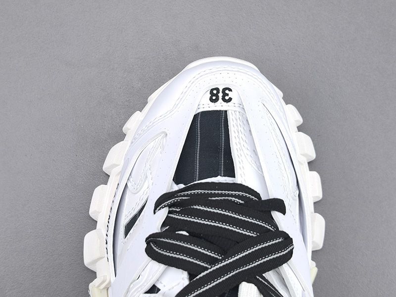 Balenciaga 3.0 Sneaker 020