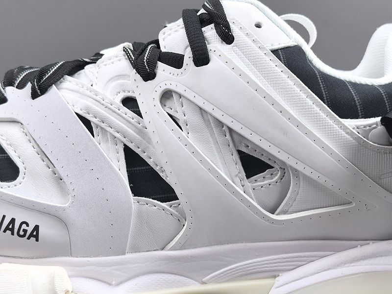 Balenciaga 3.0 Sneaker 020