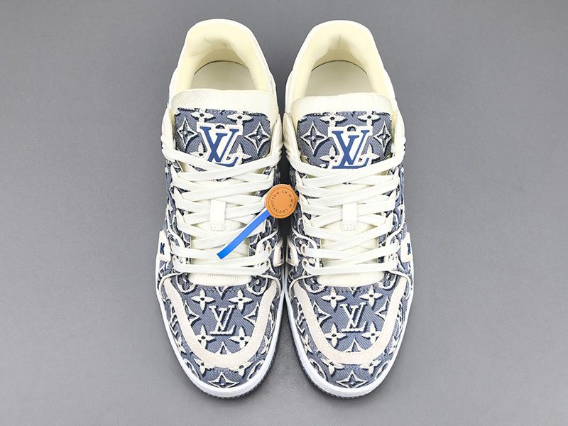 LV Trainer Sneaker 113