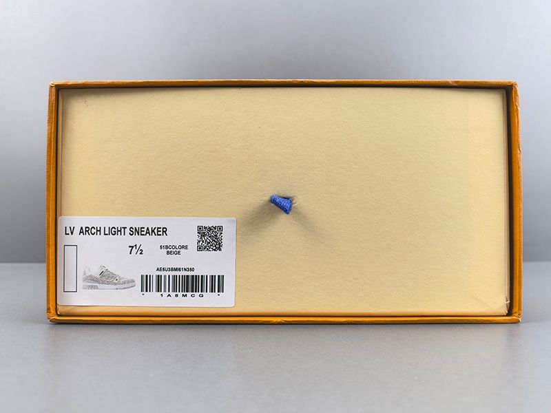 LV Trainer Sneaker 114
