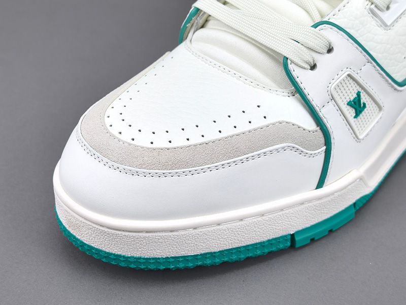LV Trainer Sneaker 115