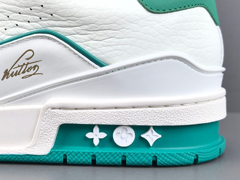 LV Trainer Sneaker 115