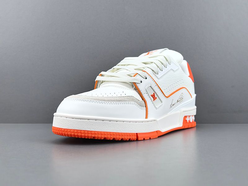 LV Trainer Sneaker 116