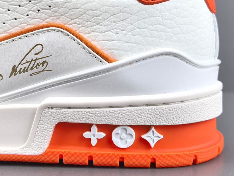 LV Trainer Sneaker 116