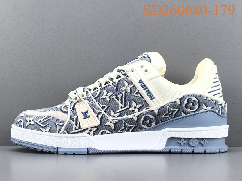LV Trainer Sneaker 113