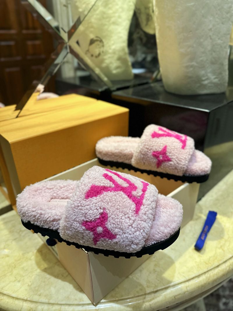 LV Wmns Slipper 117