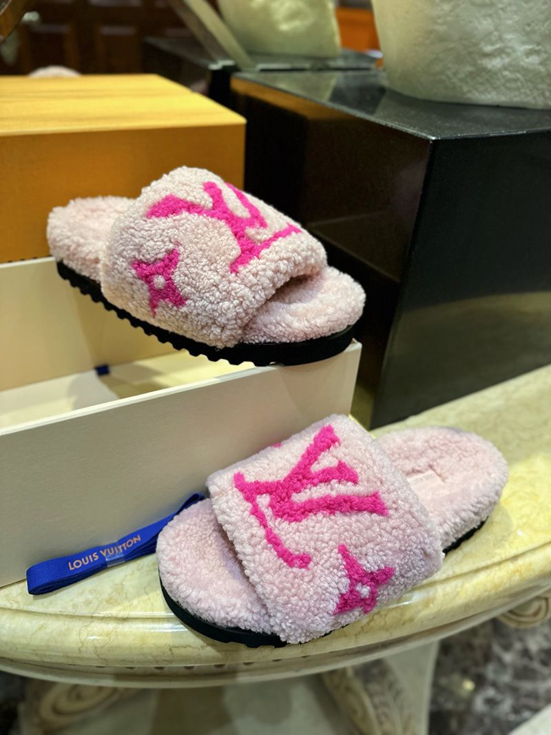 LV Wmns Slipper 117