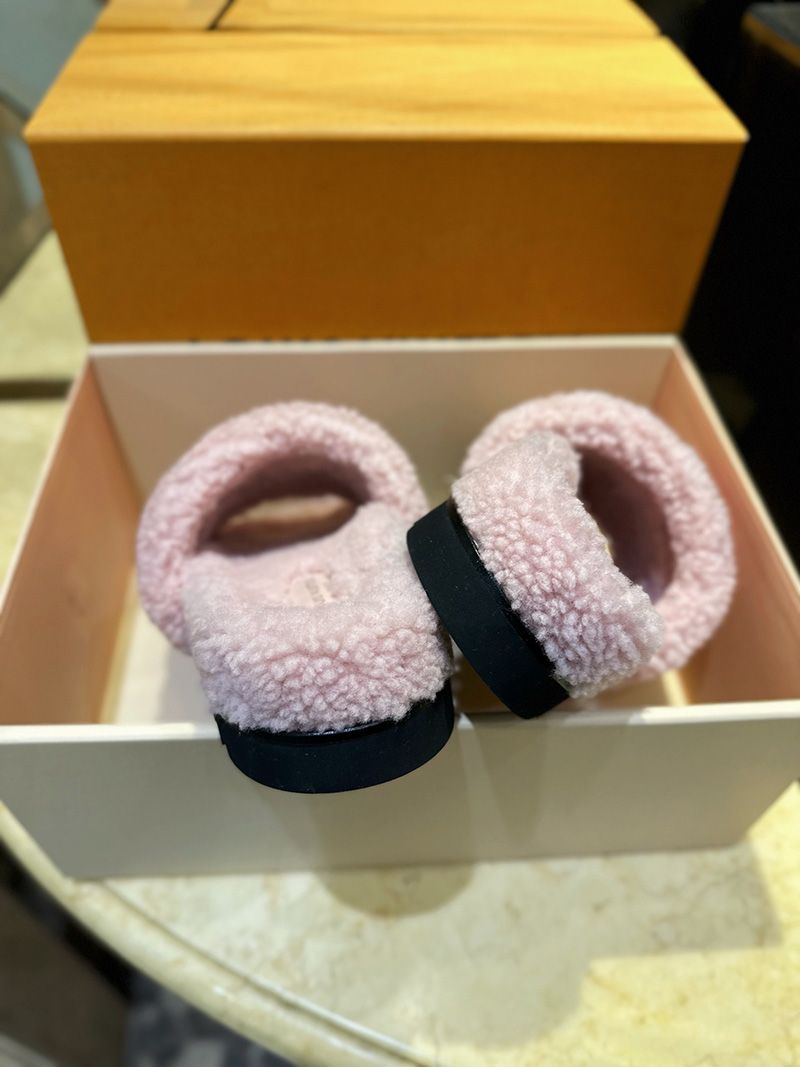 LV Wmns Slipper 117