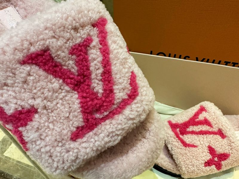 LV Wmns Slipper 117