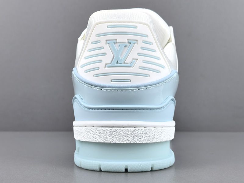 LV Trainer Sneaker 119