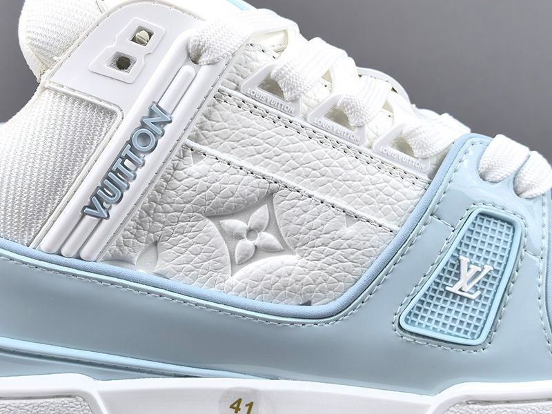 LV Trainer Sneaker 119