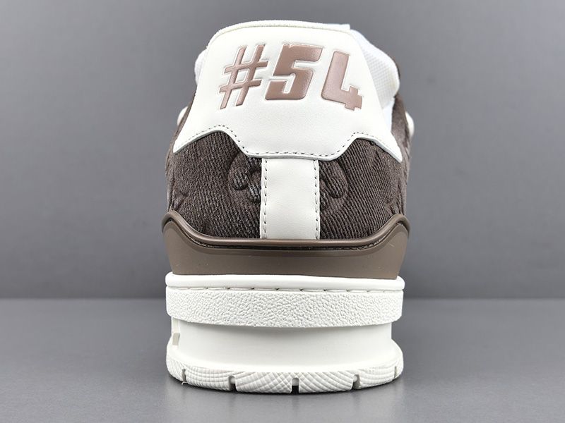 LV Trainer Sneaker 121